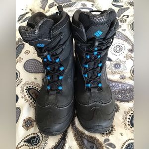 Womens/youth Columbia Winter Boots